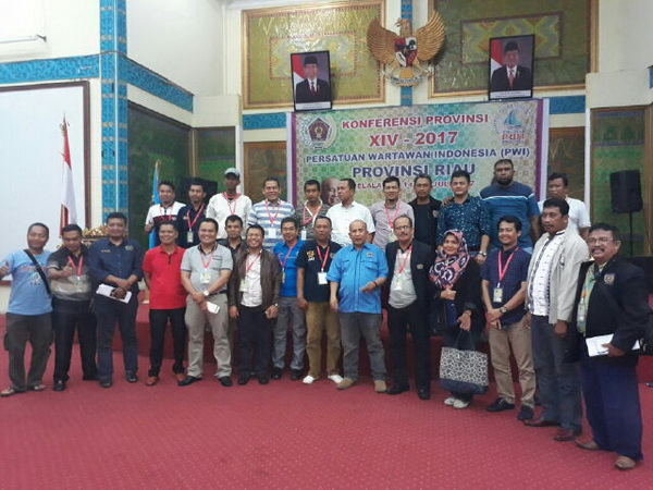 Gubernur Riau Buka Konferensi PWI ke XIV